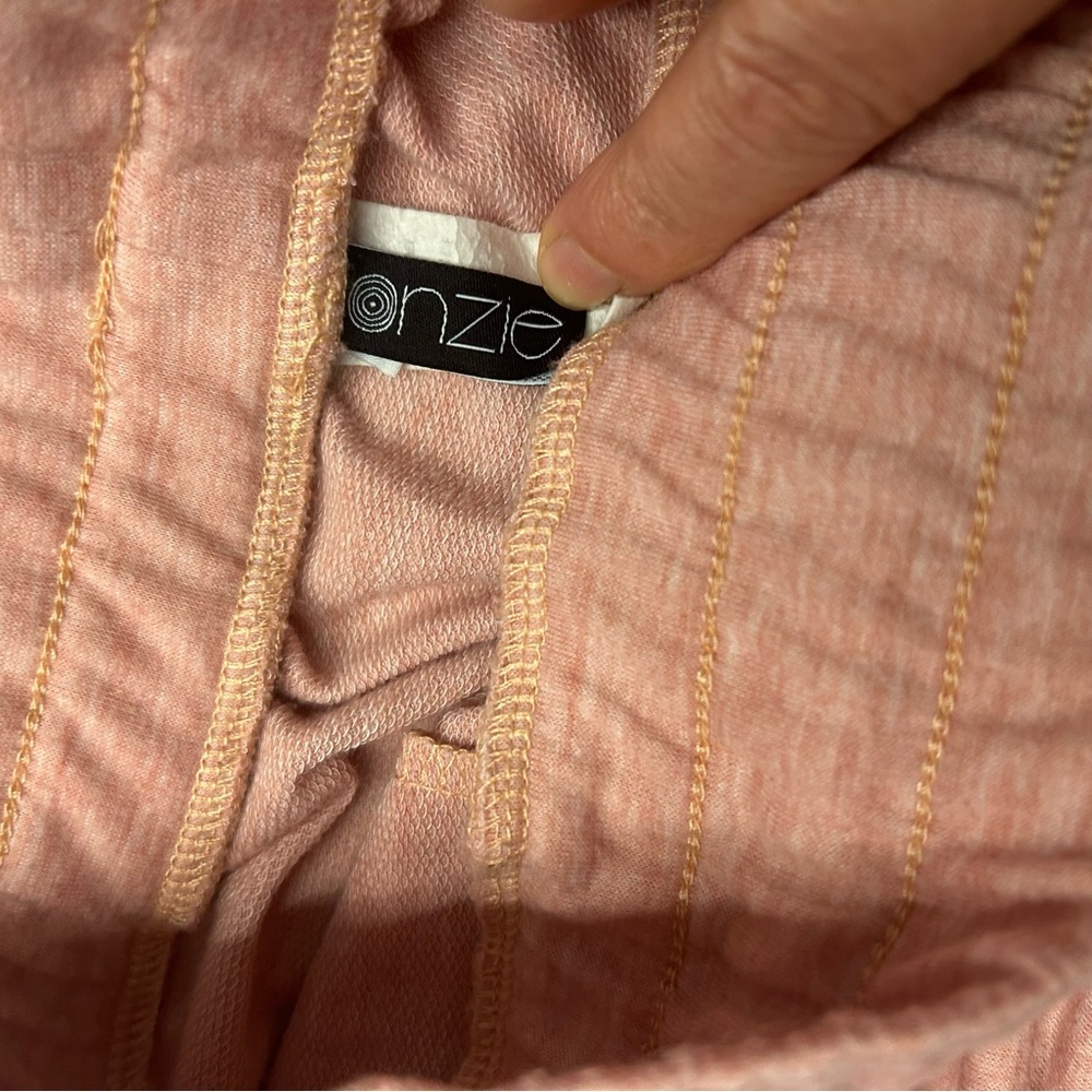 Onzie high rise pink joggers, size S/M - Picture 2 of 4